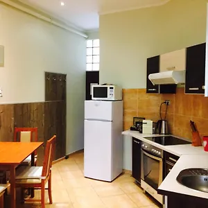Appartamento Kaz7 Kazinczy, Budapest