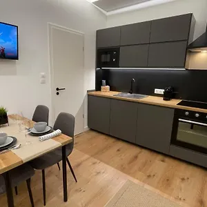 Appartamento Sipsix - Modern 2 Bedroom Newly Renovated Flat With Ac In Centre, Budapest