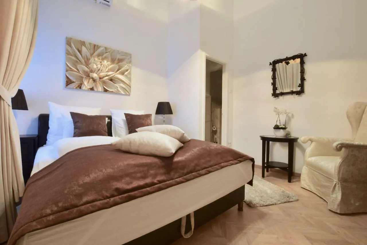 Luxury Apartment By Hi5 - Havas Street Budapest